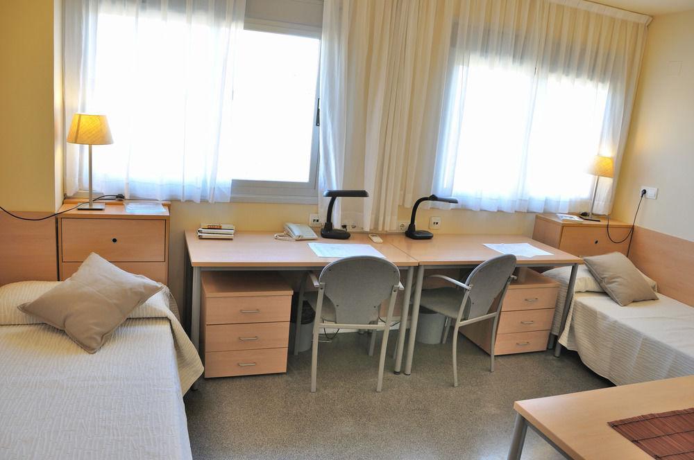 Residencia Universitaria Erasmo Madrid Exterior foto